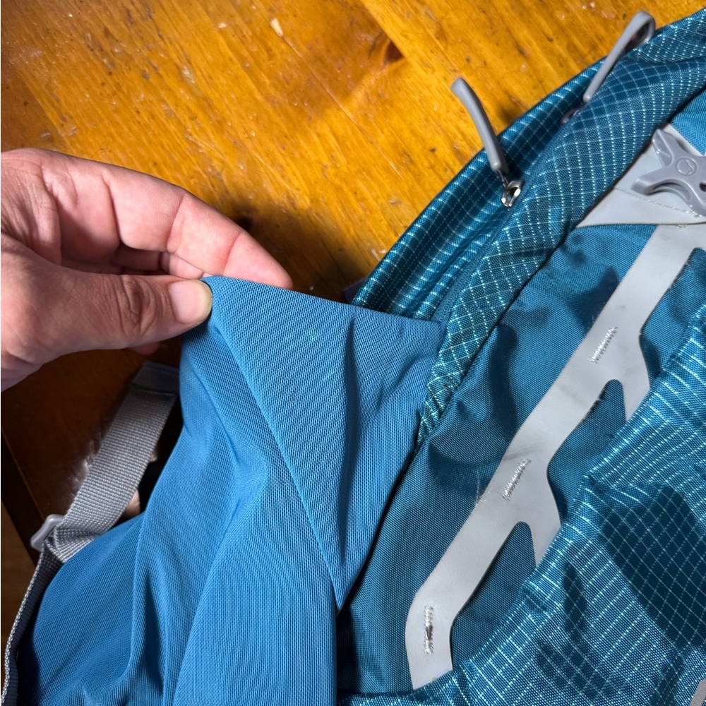 Lowe Alpine Attack 25l Backpack - image 5